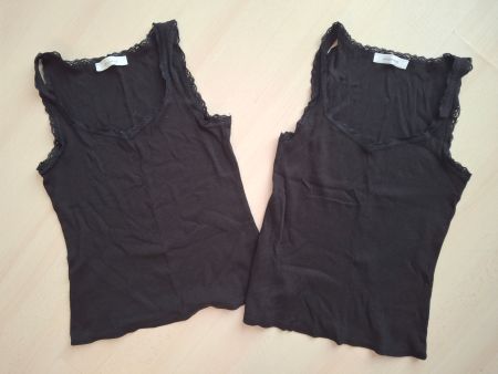 2 Schwarze Tops mit Spitze, Grösse S