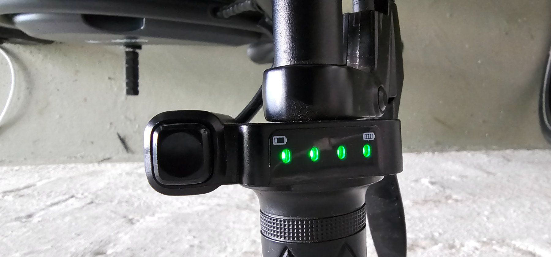 Biciclette: Elektro Fahrrad Elektroroller – Usato da Schaffhausen venduto da Zwergelster 8
