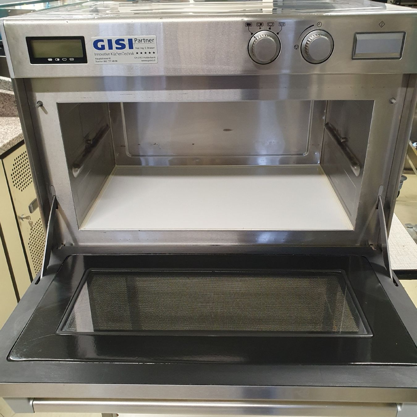 Elettrodomestici da cucina: Gastronomi Panasonic  Mikrowelle – Usato da Niederwangen BE venduto da HasGastrobedarf 3