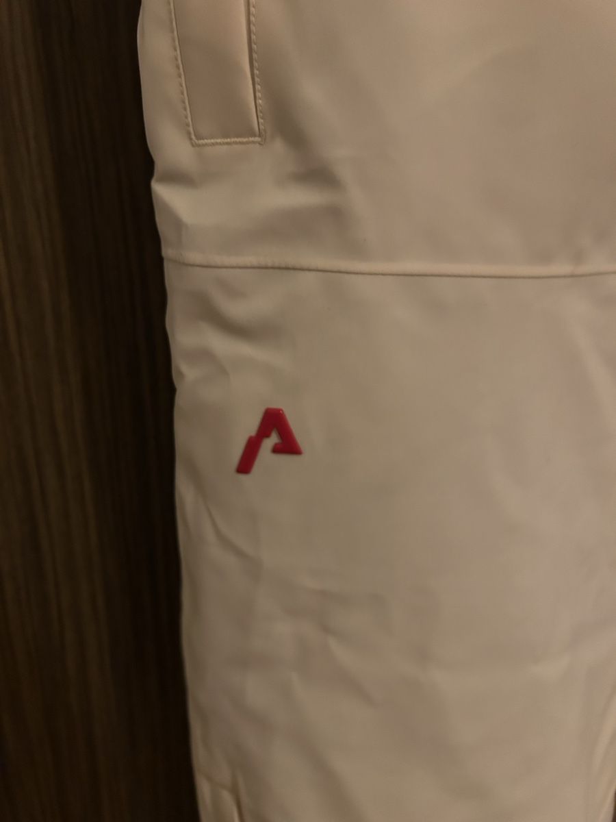 Albright Hosen: Original Swiss Olympic Team Hose – Gebraucht aus Basel von ell_6p98 3
