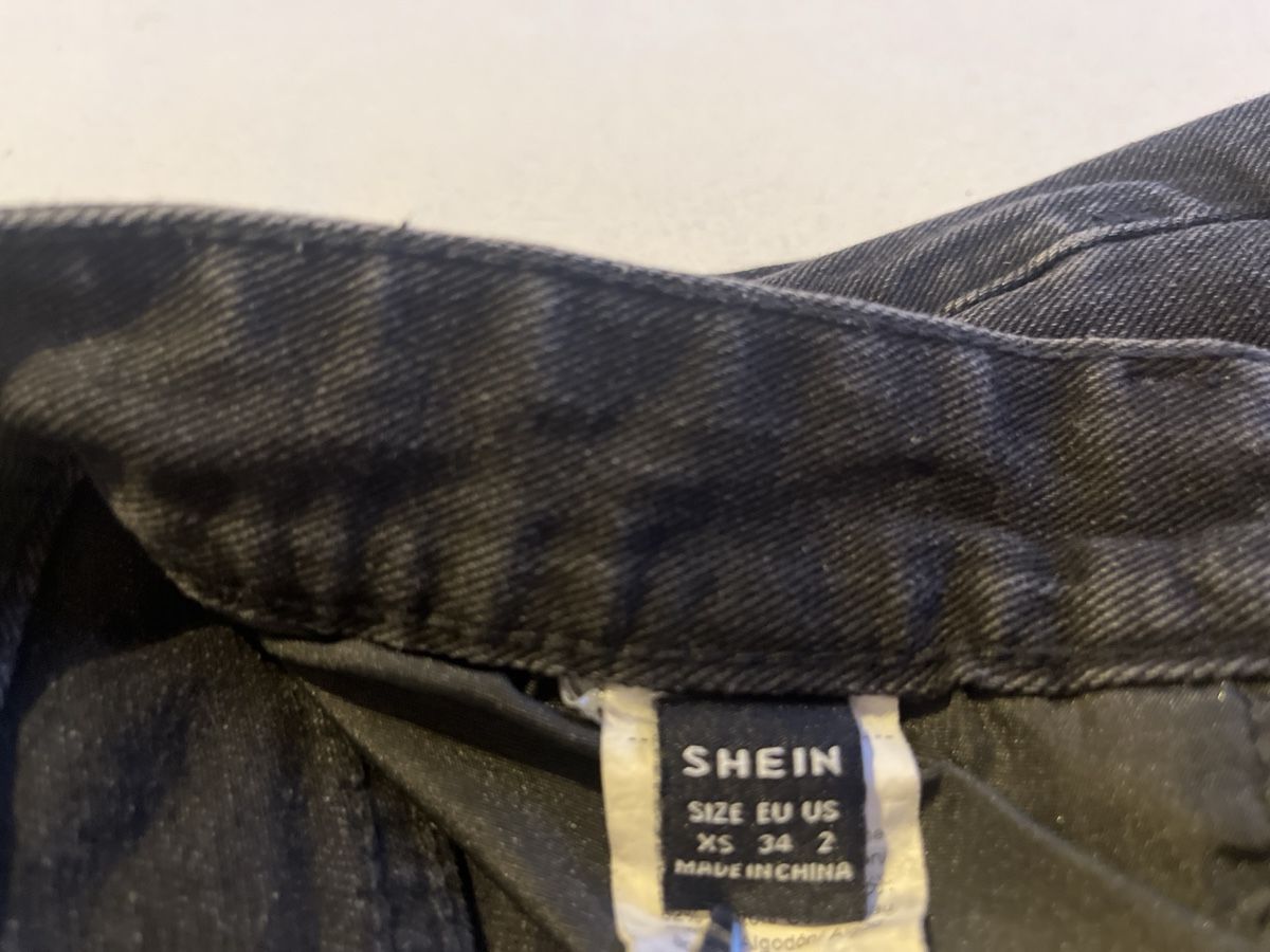 Shein Jeans: Shein jeans gr 34 schwarz – Gebraucht aus Adligenswil von Phoenix2017 4