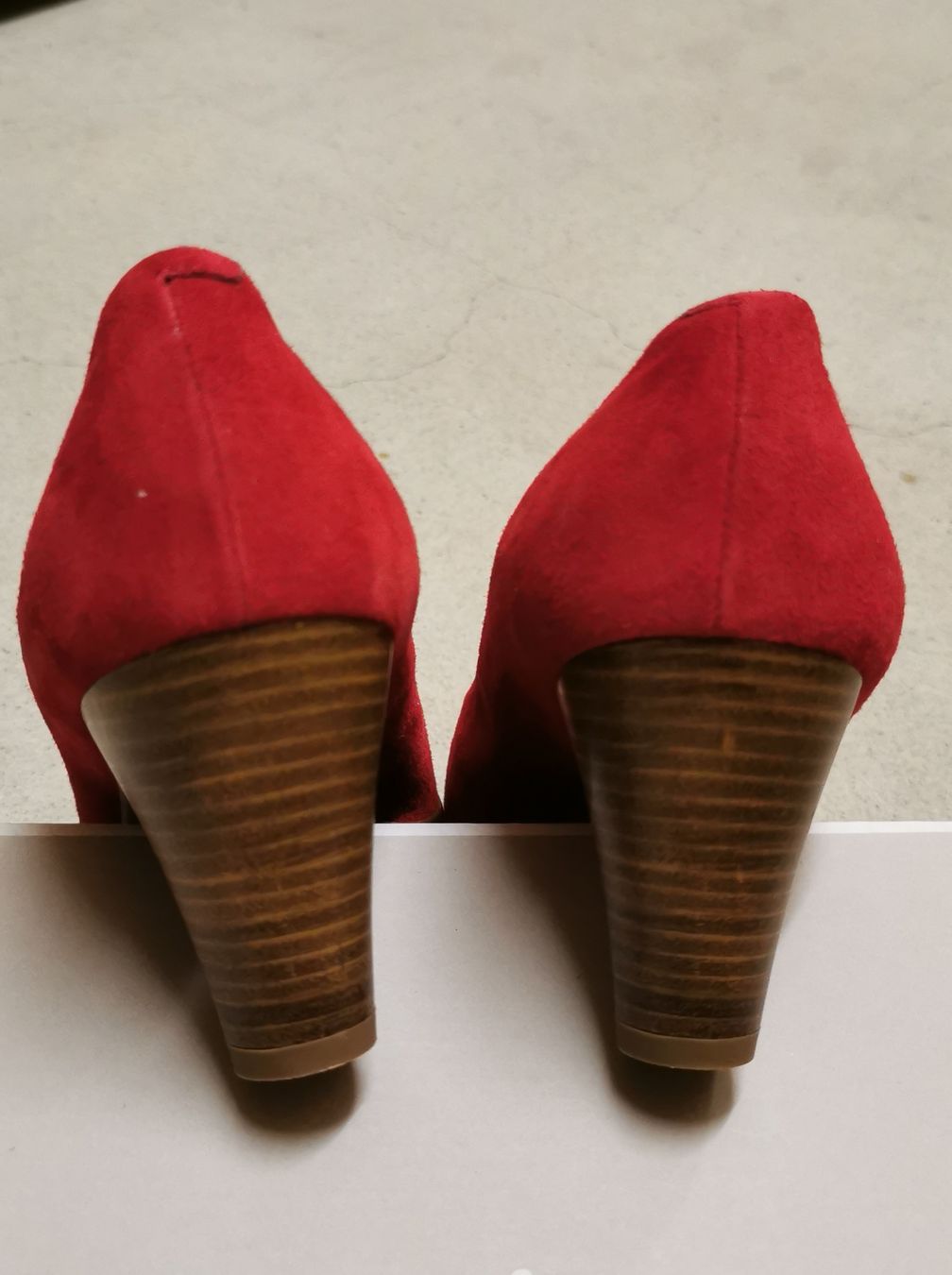 Scarpe da donna: Pumps 36, rot, Wildleder, neu – Nuovo (secondo la descrizione) da Effretikon venduto da Movie99 4