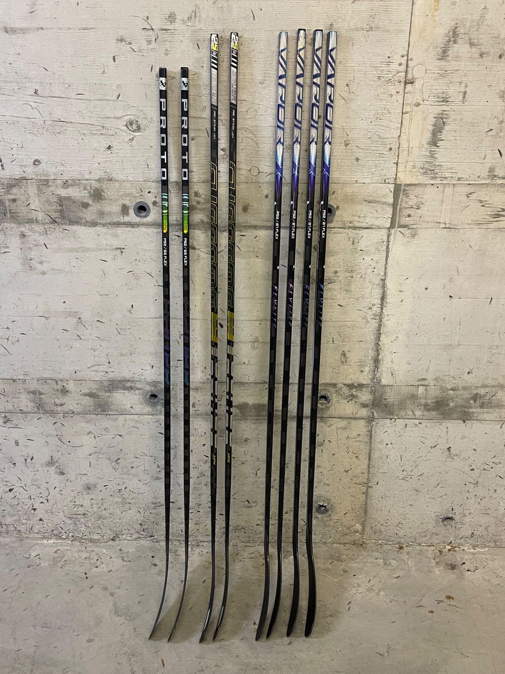Bauer Bastoni & Pale: Bauer Eishockeystöcke, LINKS – Usato da Dübendorf venduto da jus_d5c2