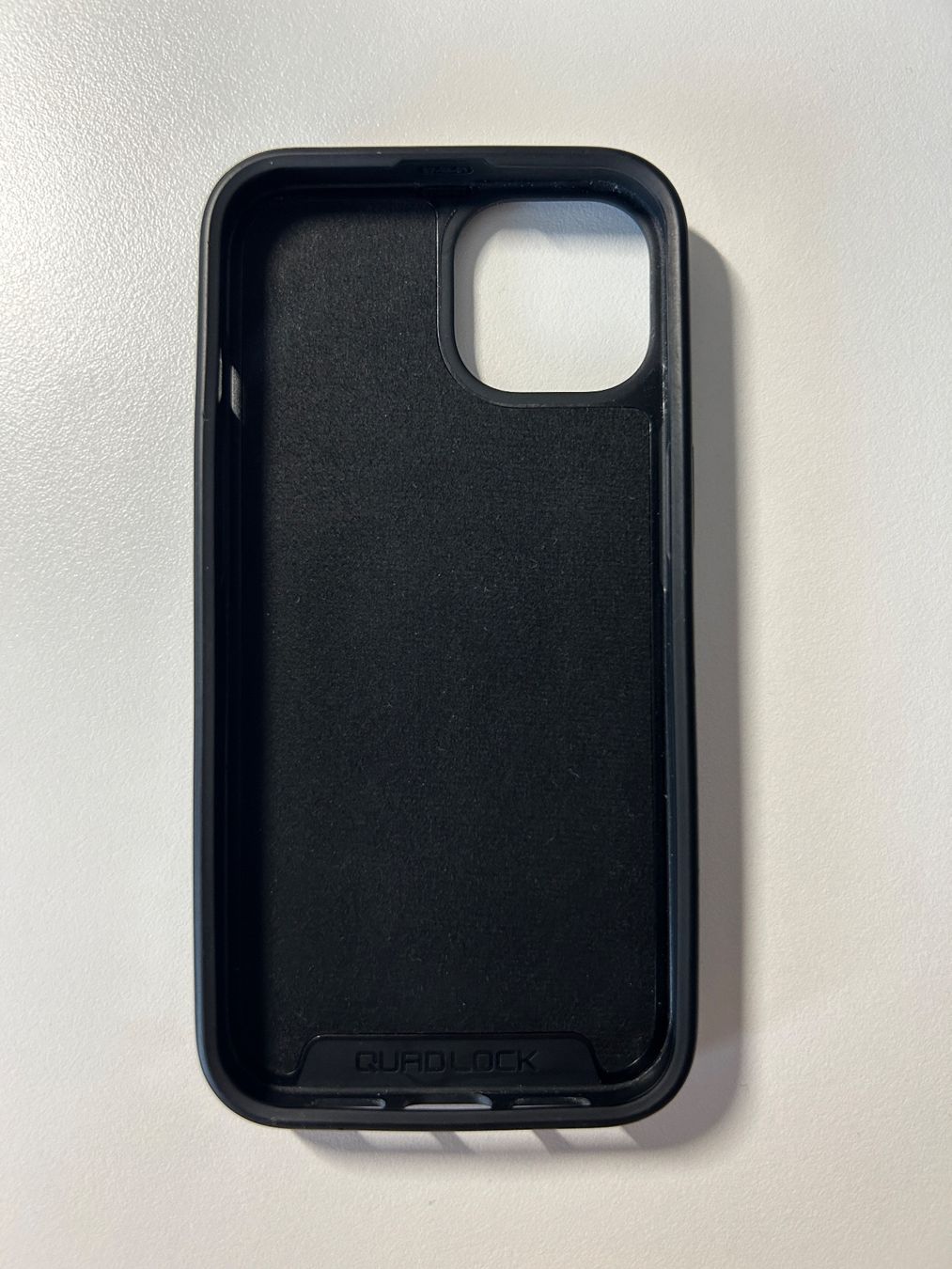 Quad Lock Cover & Protezioni schermo: Quad Lock Handyhülle Apple iPhone 14 – Nuovo (secondo la descrizione) da Vordemwald venduto da gab_87yq 2