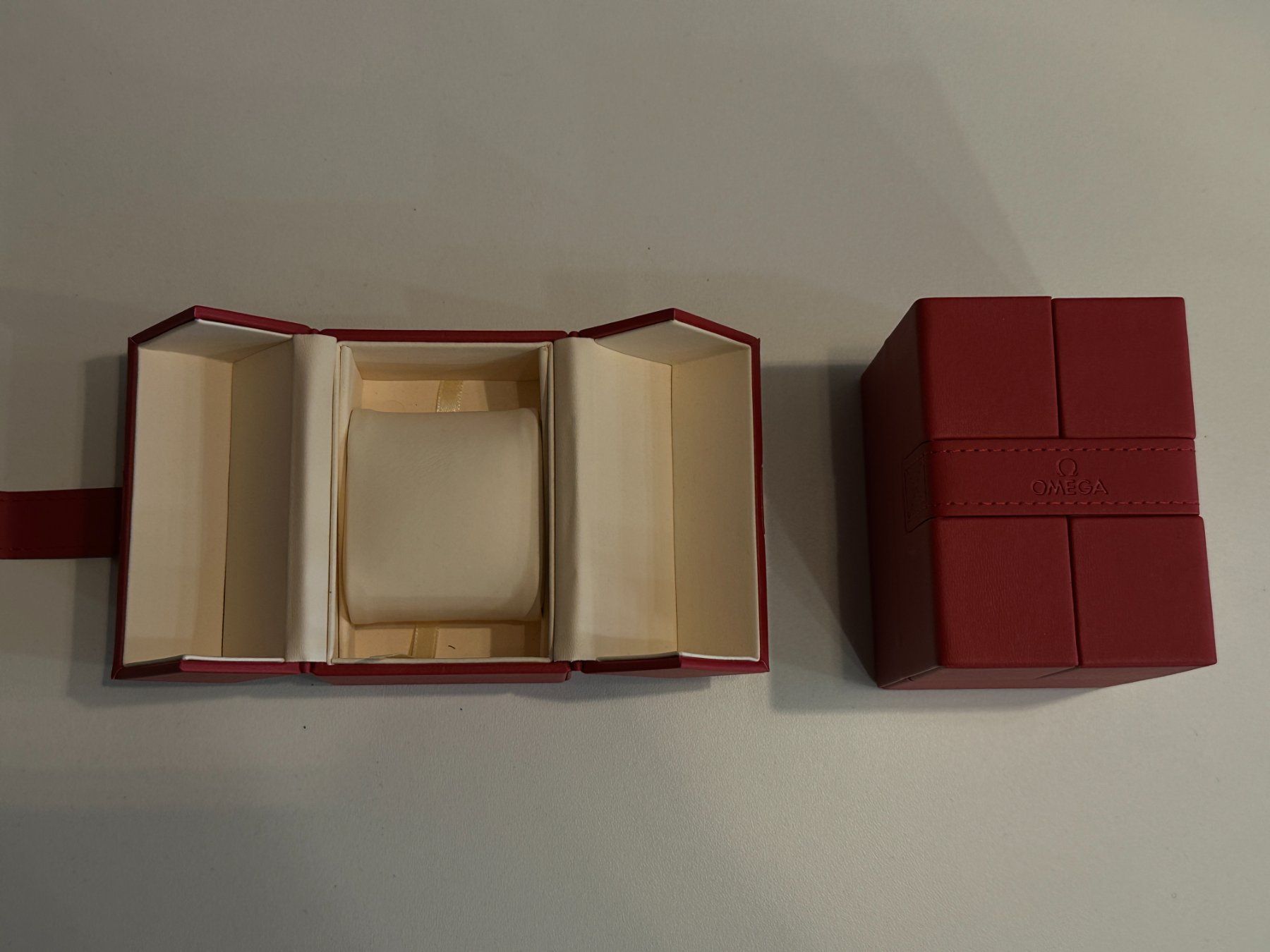 Scatole porta orologi: Omega Reisebox – Usato da Zürich venduto da Stargold-Accessoires