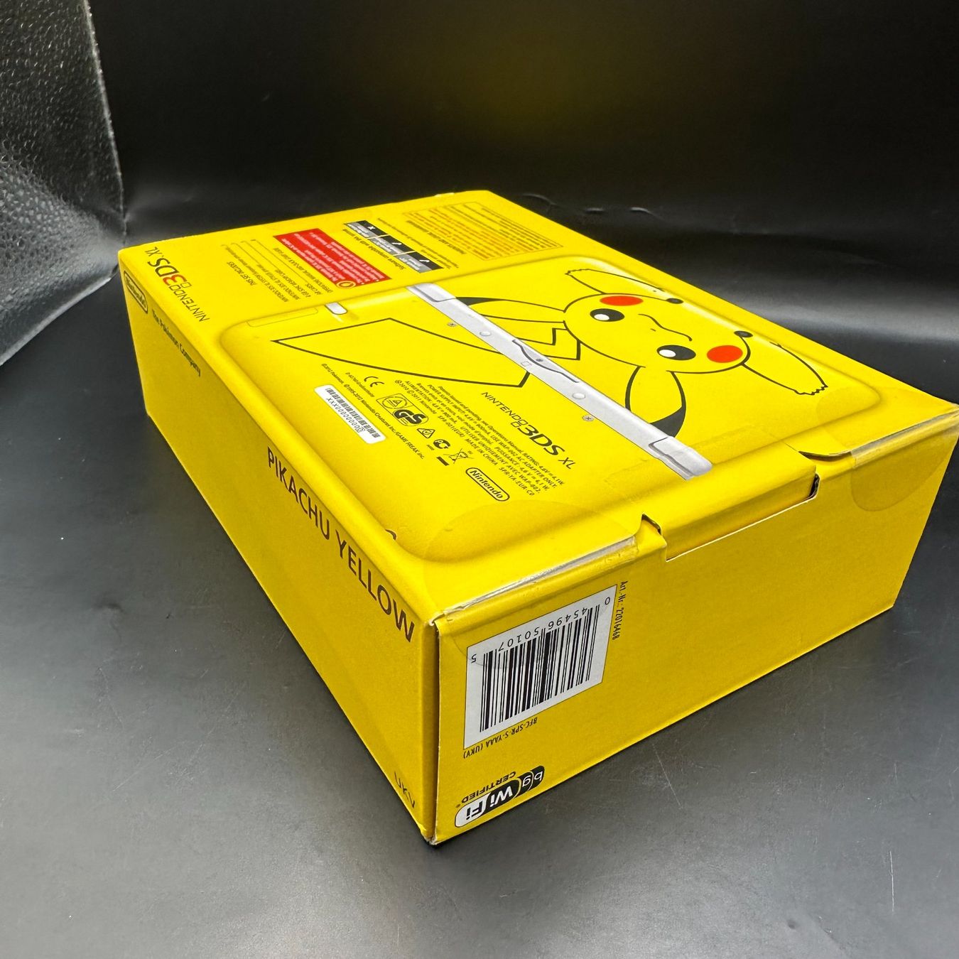 Nintendo Console: Nintendo 3DS Pokemon Pikachu Edition Sealed, versiegelt. – Nuovo e nell'imballaggio originale da Düdingen venduto da Nerdworld 3