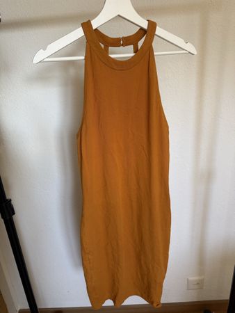 Sommerkleid Amisu orange rückenfrei Grösse 38 gebraucht