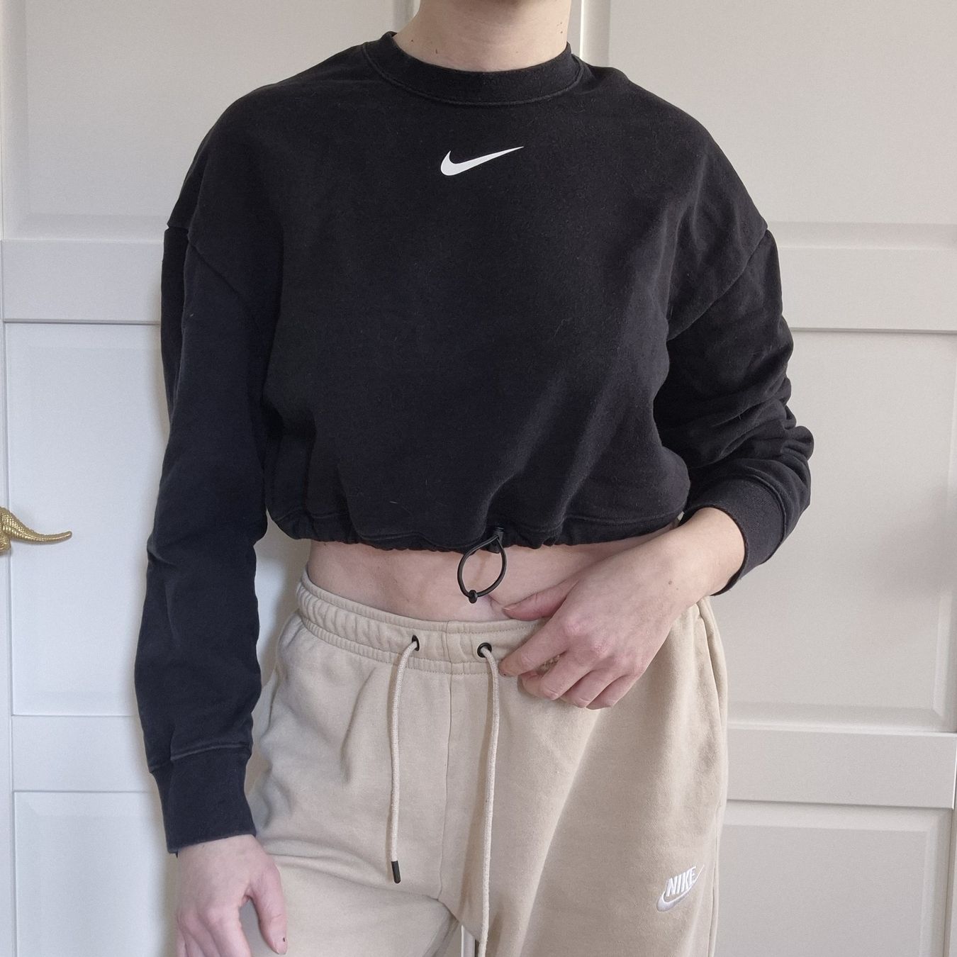 Nike Maglioni & Felpe: Nike Sweatshirt, kurz crop, Gr. 36 – Nuovo (secondo la descrizione) da Winterthur venduto da inkidaria