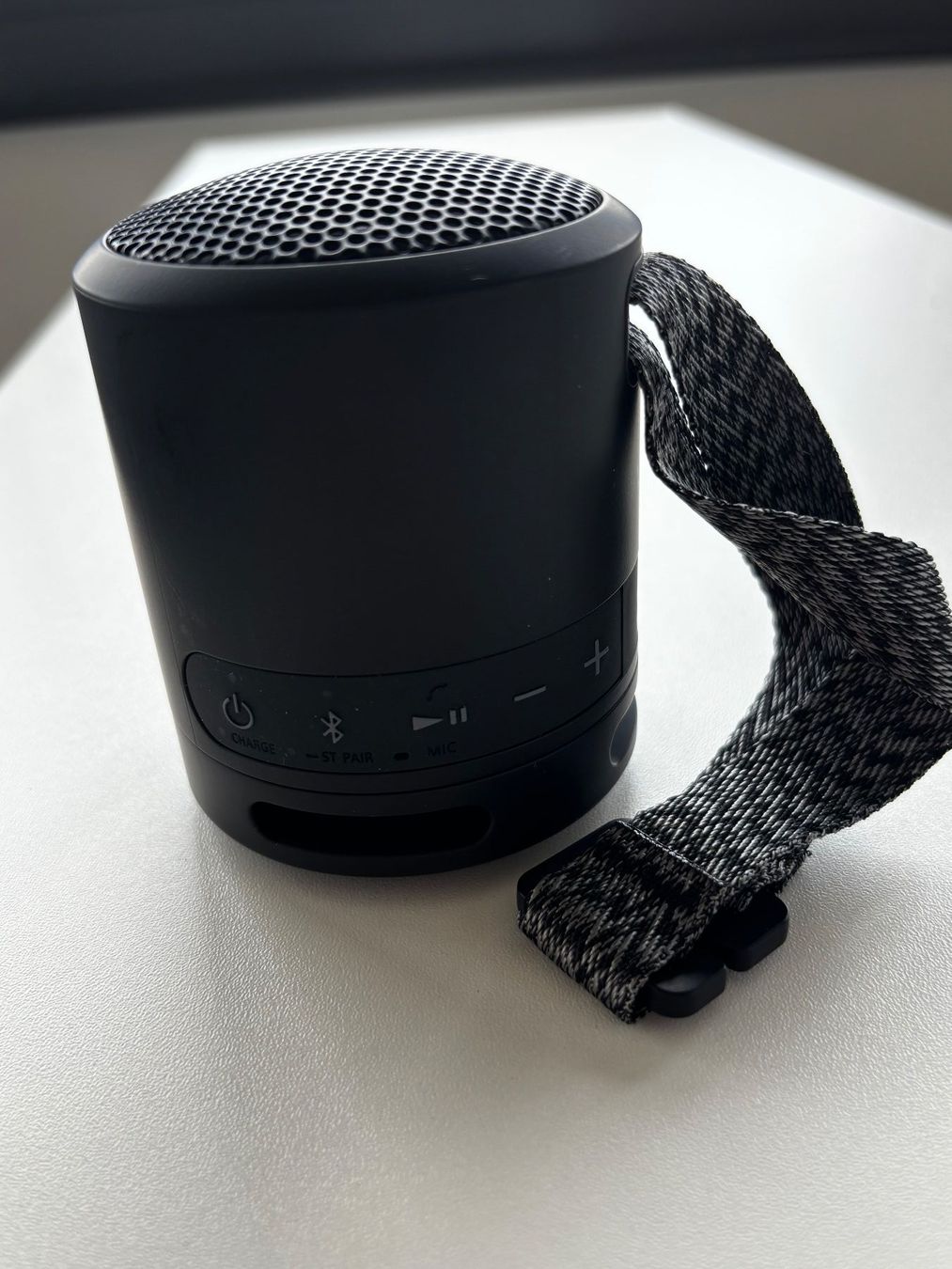 Sony Casse acustiche: SONY SRS-XB13 Wireless Speaker Schwarz Neu – Nuovo (secondo la descrizione) da Frauenfeld venduto da Staatsanwaltschaft 7