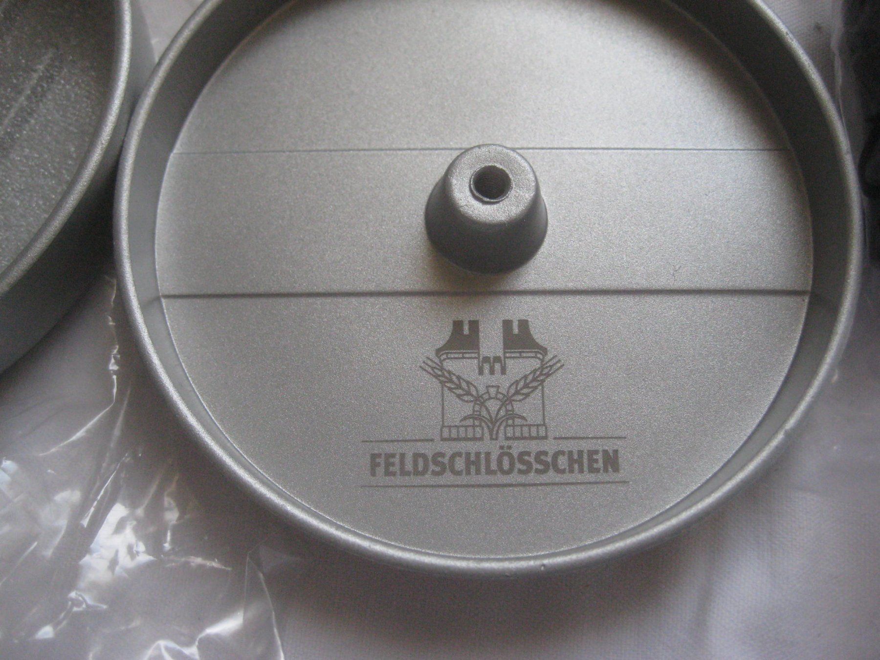 Elettrodomestici da cucina: BURGER   KIT  FELDSCHLÖSSCHEN – Nuovo e nell'imballaggio originale da Uster venduto da flocke1 2