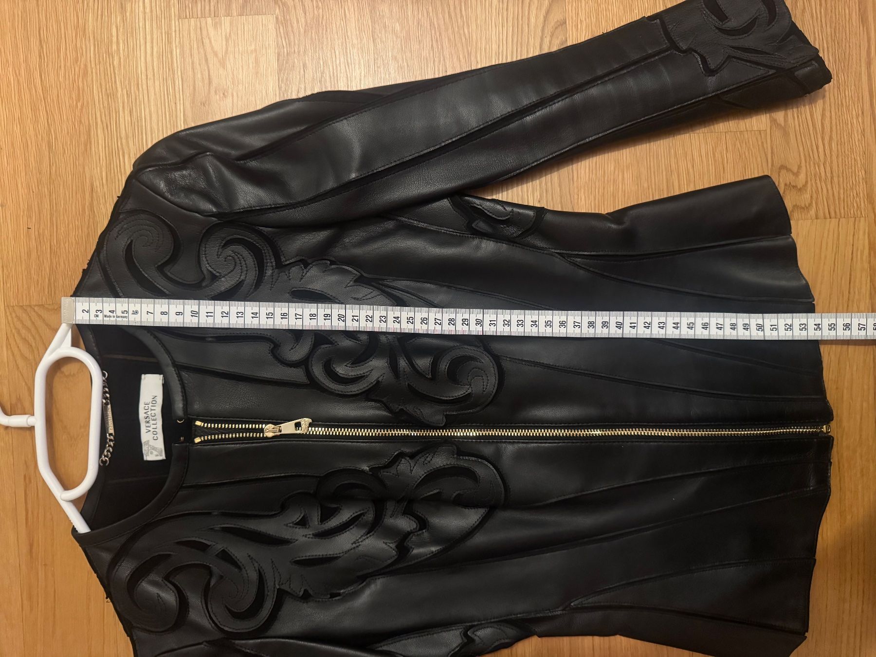 Versace Giacche: Versace Lederjacke Damen Gr 34 – Nuovo (secondo la descrizione) da Unterengstringen venduto da Cuz_5555 7