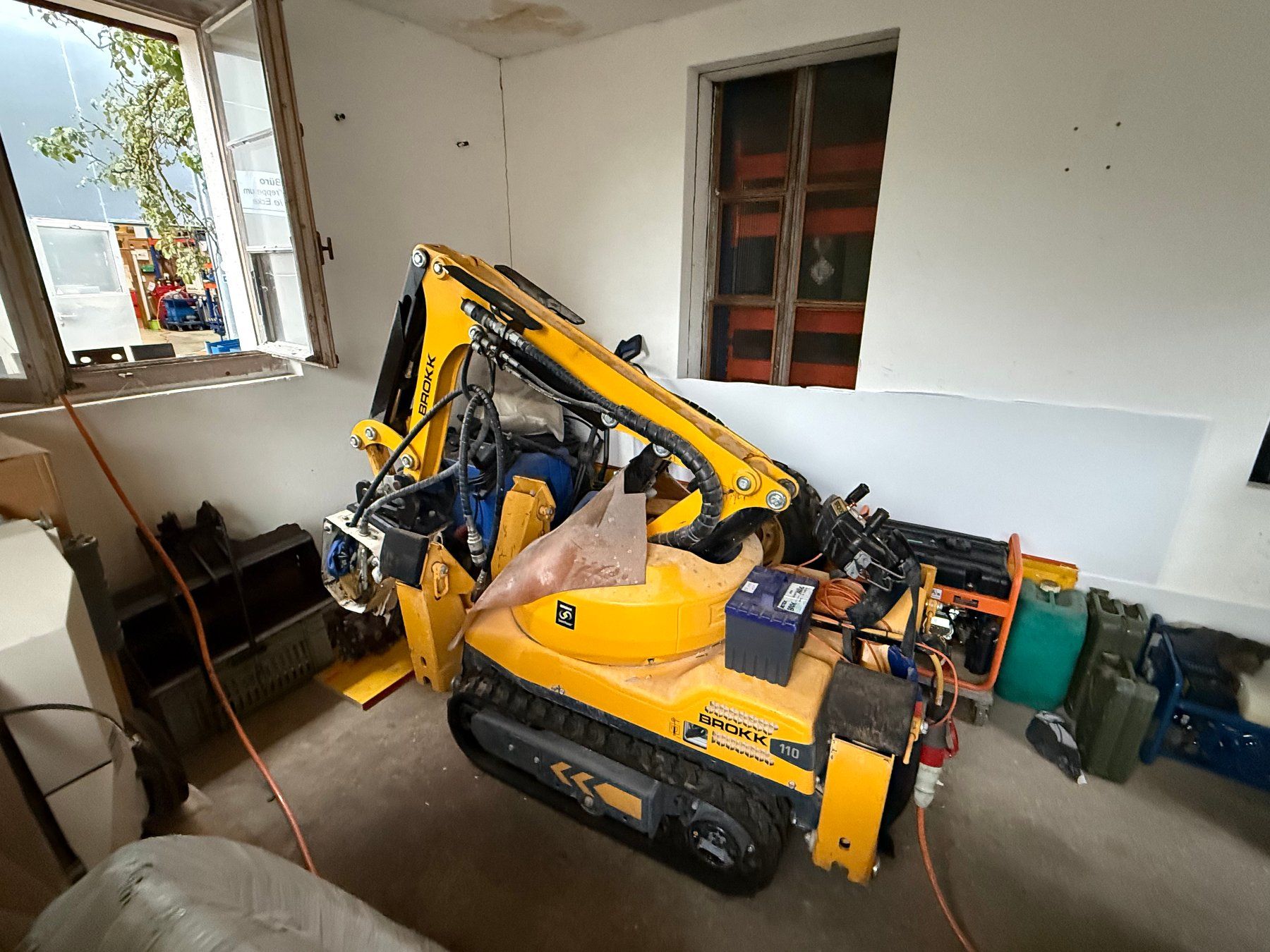 Escavatori: ABBRUCHROBOTER BROKK 110 SmartPower – Usato da Horw venduto da ADemontagen 1