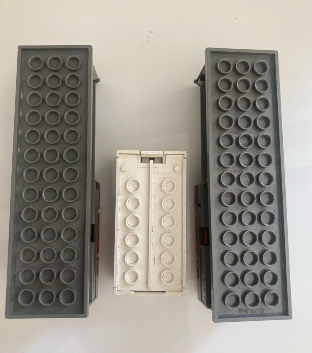 Lego Kit di costruzioni: 3x alte Lego Batterieboxen  – Usato da Rombach venduto da polymerase01 9