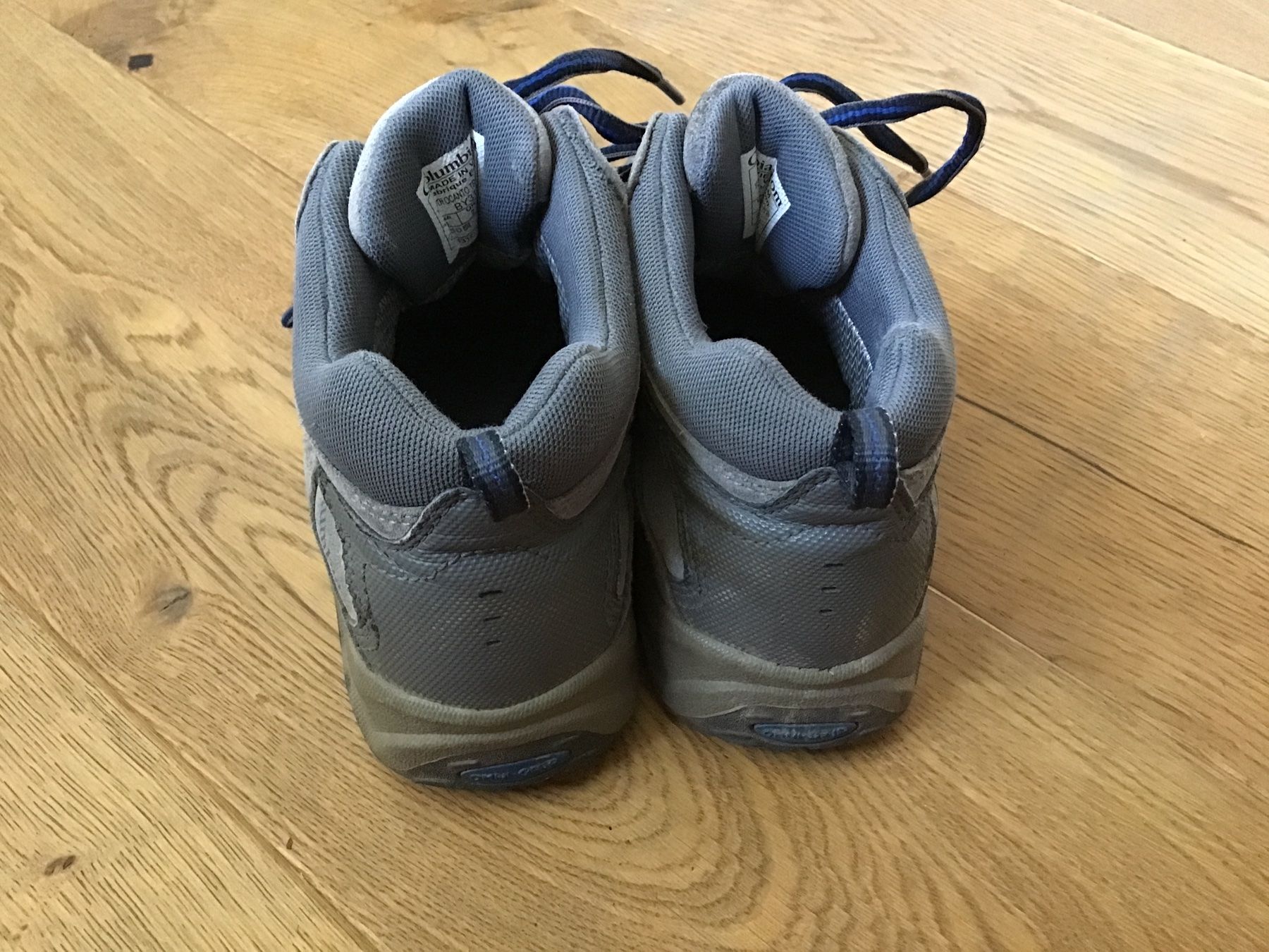 Columbia Schuhe für Jungen: Columbia Wanderschuhe Gr.34 – Gebraucht aus Rotkreuz von GerberaSpider08 1