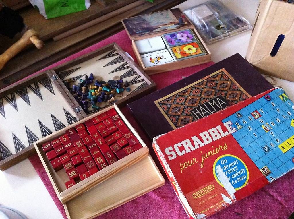Giochi: Jeux de société – Usato da Chézard-St-Martin venduto da Famille.Richard