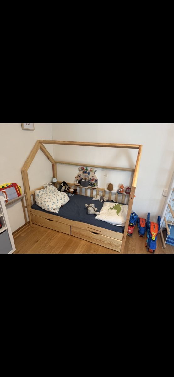 Letti: Hausbett Kinderbett  – Usato da Zürich venduto da tigernoodle 1