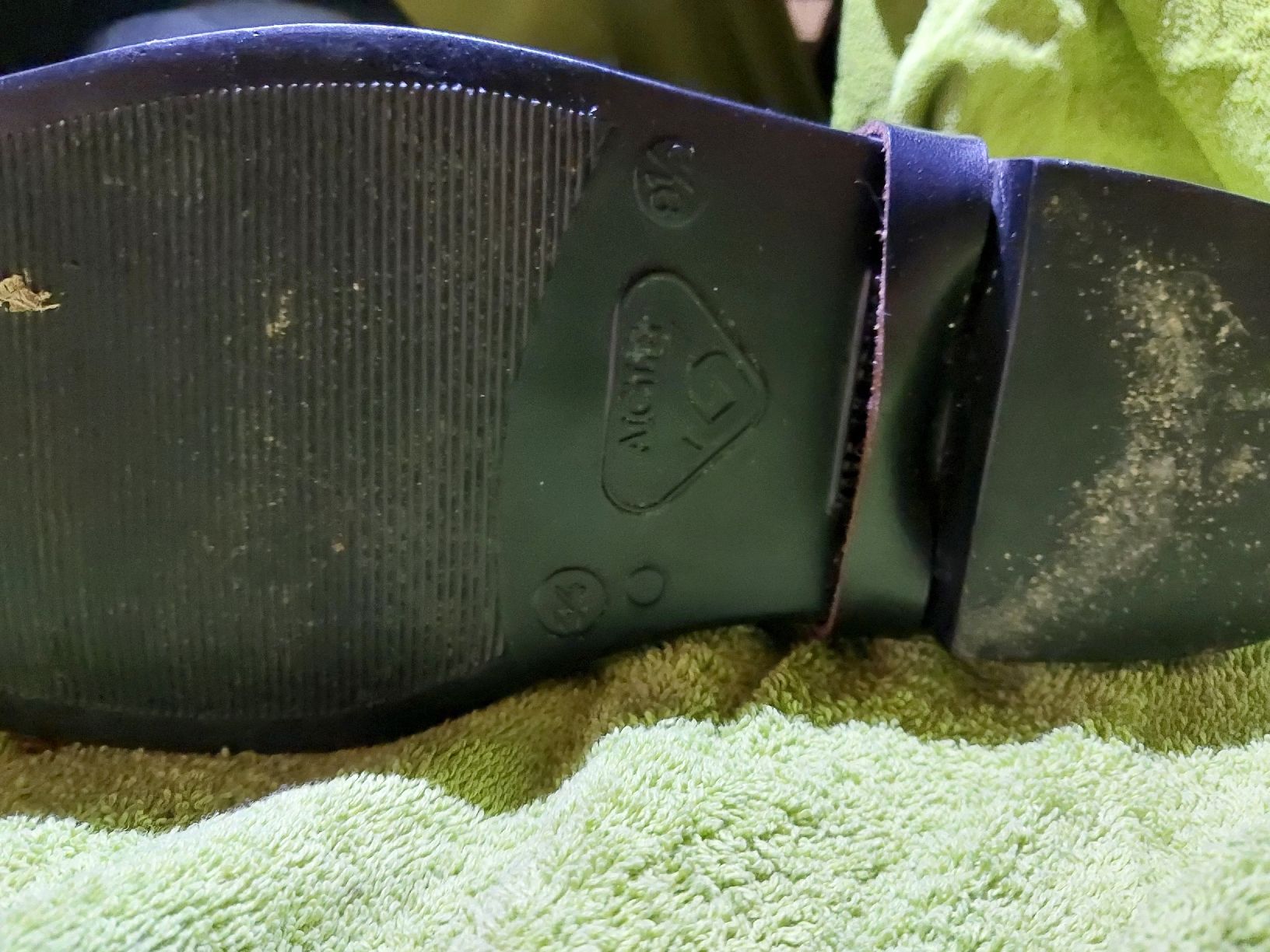 Scarpe da uomo: Aigle Stiefel Leder grösse 44 – Usato da oetwil am see venduto da timmy010 6