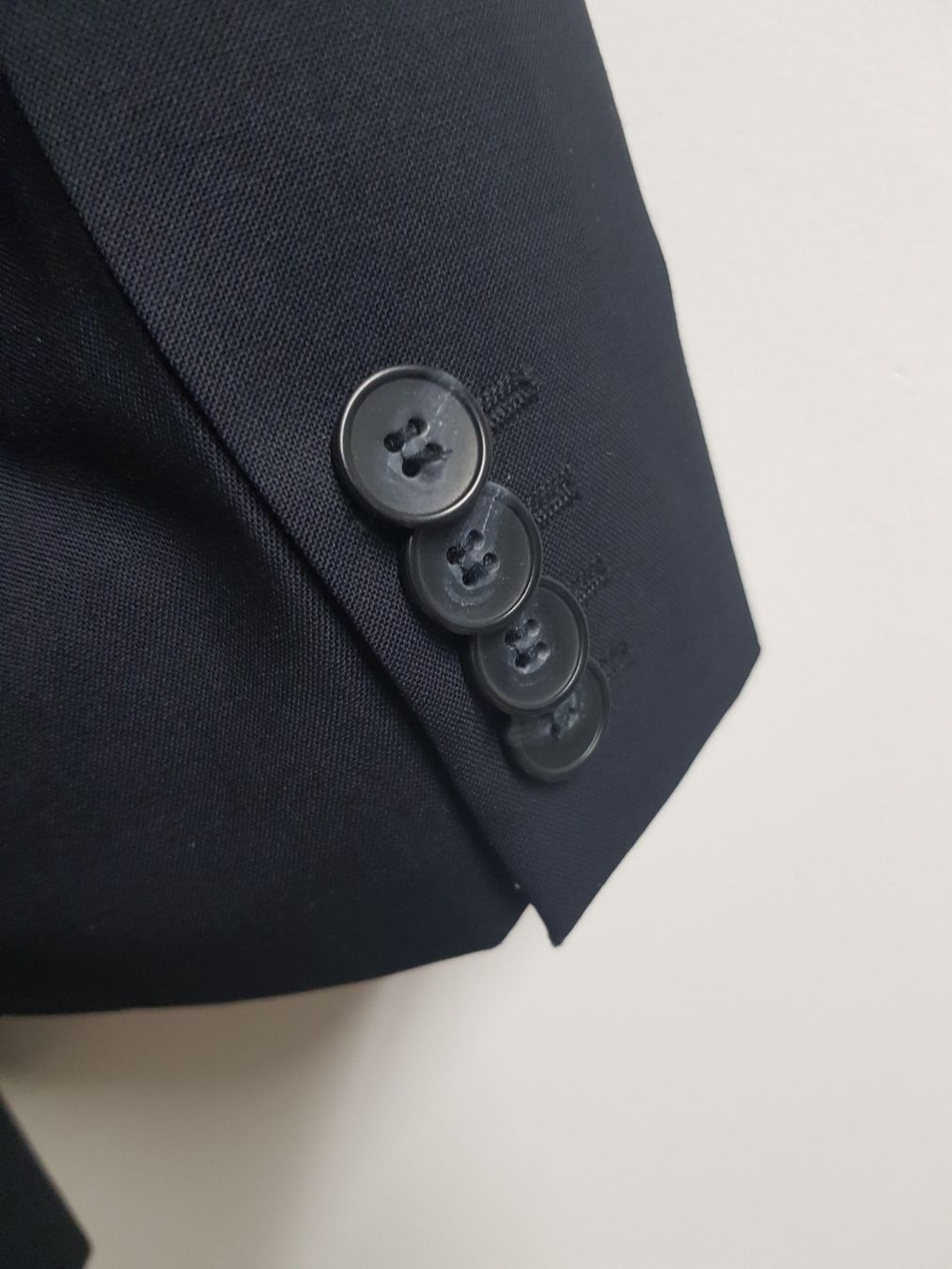 Completi: Hugo Boss Anzug Blazer – Usato da Hermetschwil-Staffeln venduto da Tamara1008 3
