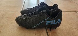 Chaussures de foot Fila et protège tibia