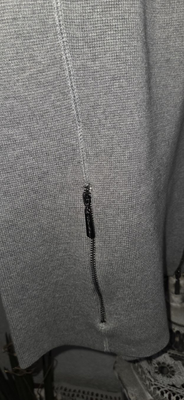 Peter Hahn Giacche: Peter Hahn Strickjacke, Gr. 44, Grau, neu – Nuovo (secondo la descrizione) da Busswil BE venduto da Angy1974 2