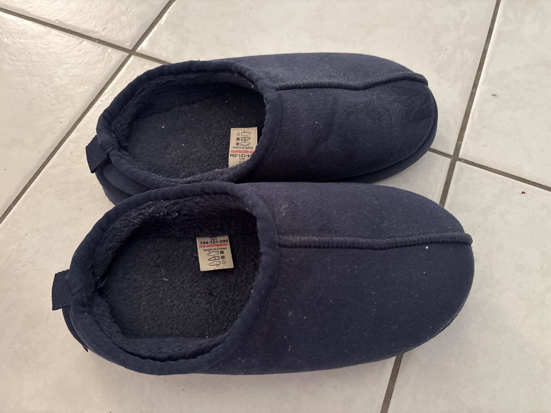Next Herrenschuhe: Hausschuhe Gr 37 – Gebraucht aus Thun von Melpi2010