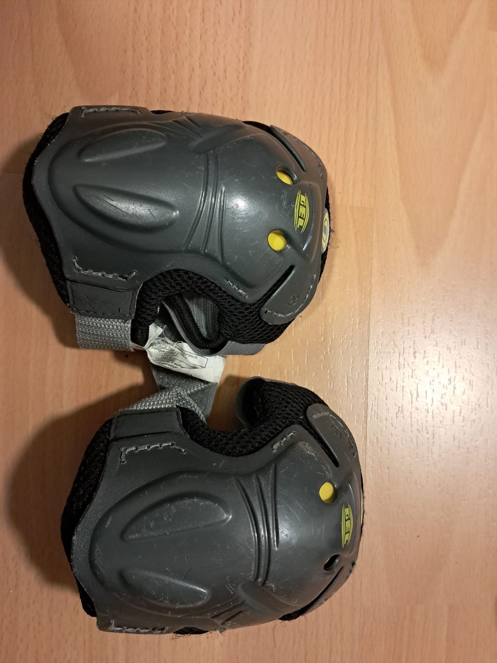 Salomon Protezioni & Imbottiture: Protektoren Set für Kinder Grösse M – Usato da Rebstein venduto da minou0041 1