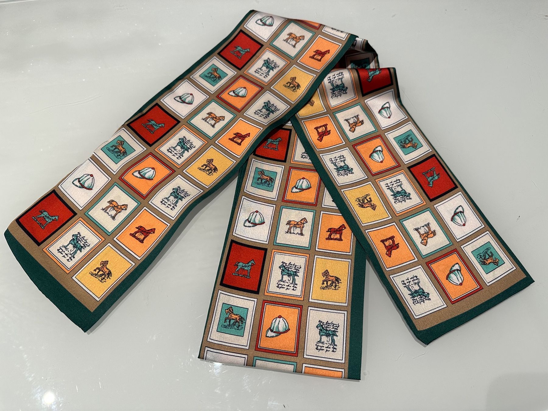 Foulard & Sciarpe: Lässiges Twilly – Nuovo e nell'imballaggio originale da Hittnau venduto da LuxAndMore