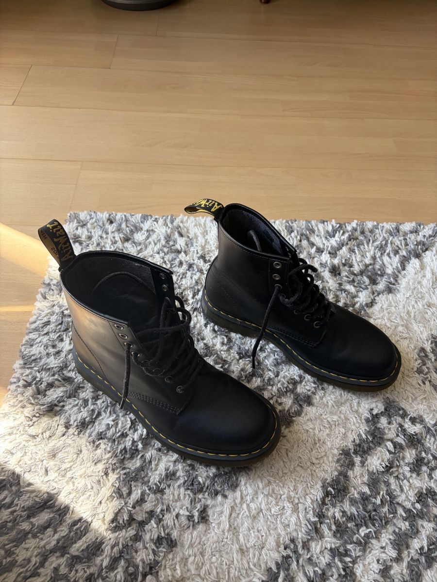 Dr. Martens Herrenschuhe: Doc Martens 1460 Boots Schwarz Grösse 45 – Neu (gemäss Beschreibung) aus Zürich von kis_8g7j 3