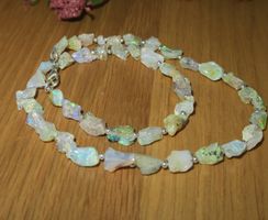 Natural Ethiopian OPAL-Nugget Beads Collier 7-11mm/ NP 170,-