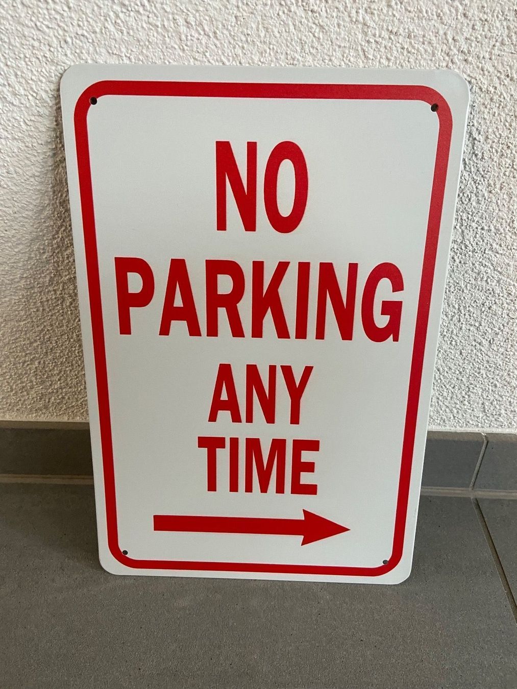 Insegne: NO PARKING Only Schild NEU 1.Pcs / NEU – Nuovo e nell'imballaggio originale da Seon venduto da Aaargauer01 8