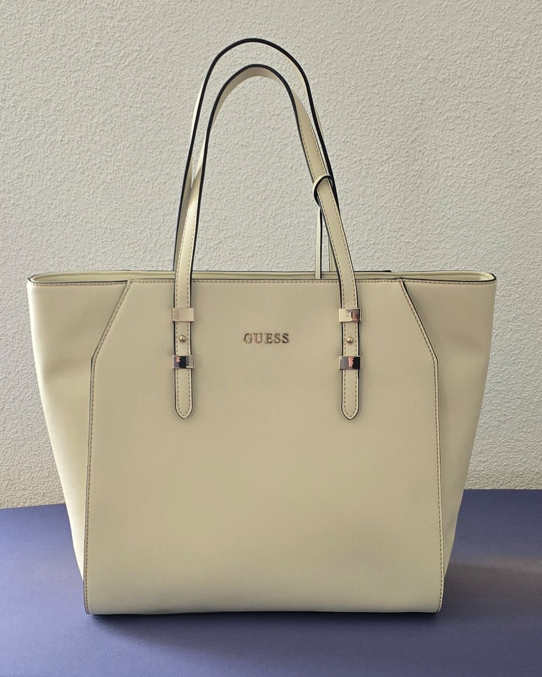 Guess Borse da donna: Guess Handtasche – Usato da Ruswil venduto da DNAB