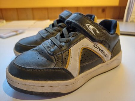 O'Neill Kinder Turnschuhe, Grösse 28, Olivgrün, Top Zustand!