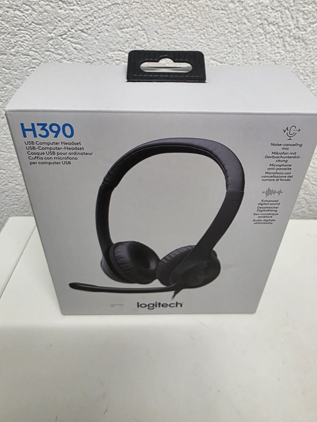 Logitech Cuffie: Logitech H390 US Headset NEU – Nuovo (secondo la descrizione) da Bennwil venduto da fawag