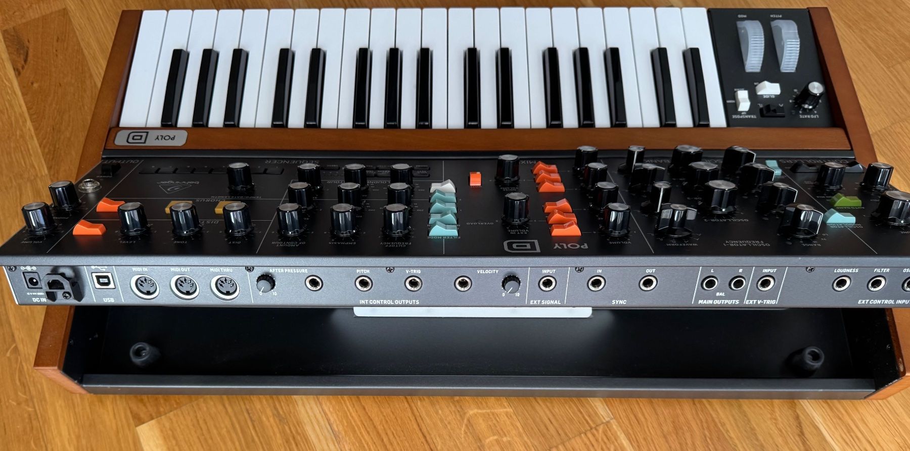Behringer Strumenti musicali: Behringer Poly D – Usato da Volketswil venduto da drummer23 2