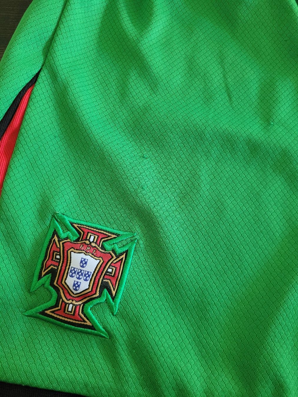 Scarpe, pantaloni & magliette da ginnastica: CR7 maillot Portugal – Usato da Dombresson venduto da Angeldeneuchatel 2
