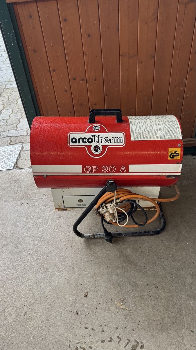 Radiatori: Arcotherm GP 30 A Heizlüfter GAS – Usato da Pfäffikon zh venduto da Jiim7