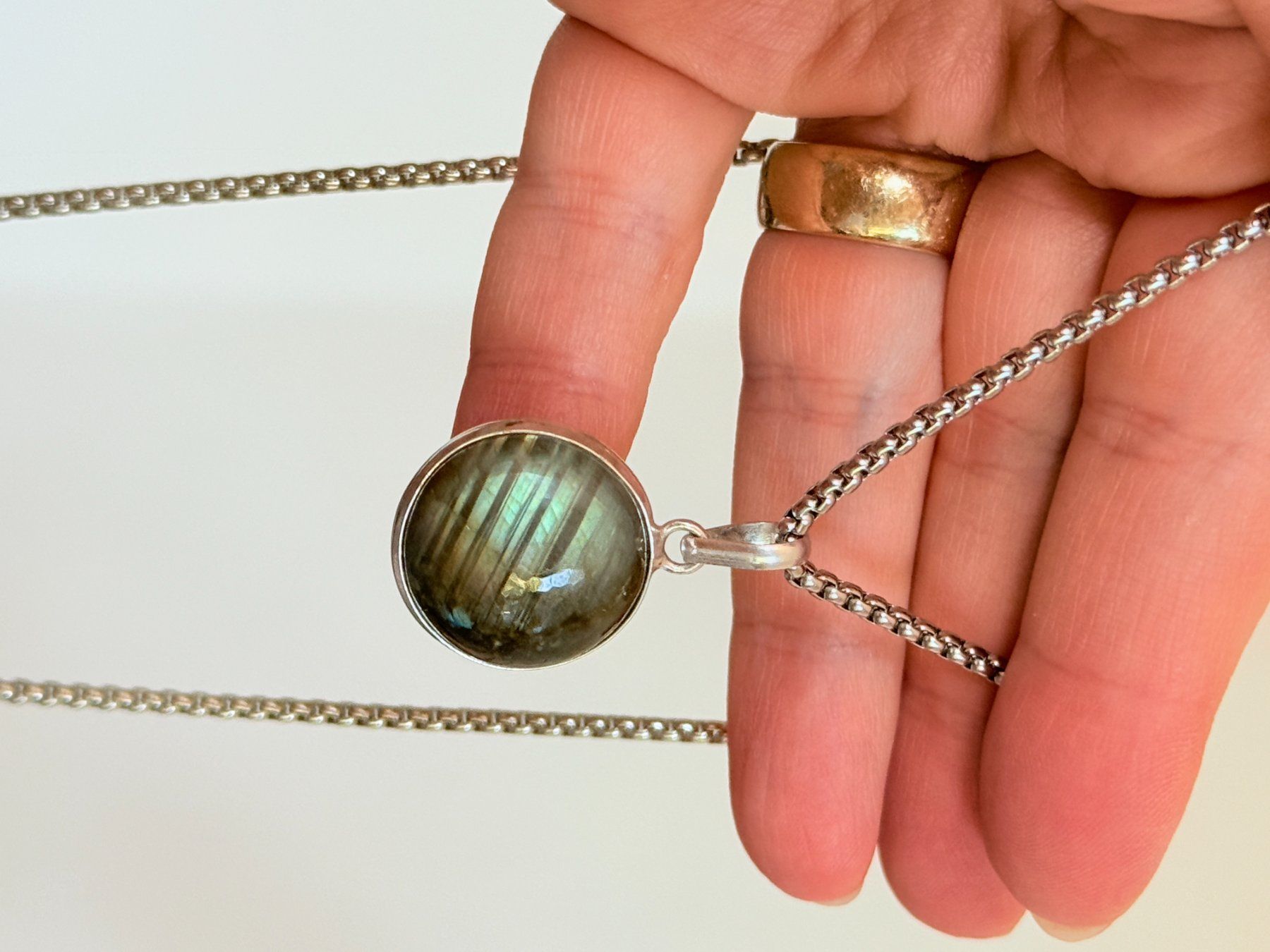Catenine: Collier labradorite, élégant et tendance ✨ – Nuovo e nell'imballaggio originale da Genève venduto da AWWA 3