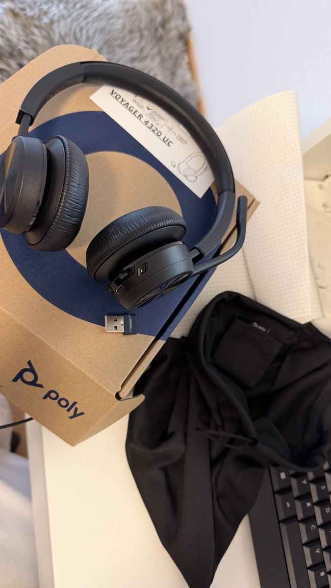 Kopfhörer: Poly Headset Voyager 4320 UC – Neu (gemäss Beschreibung) aus Romanshorn von ele_n8sz