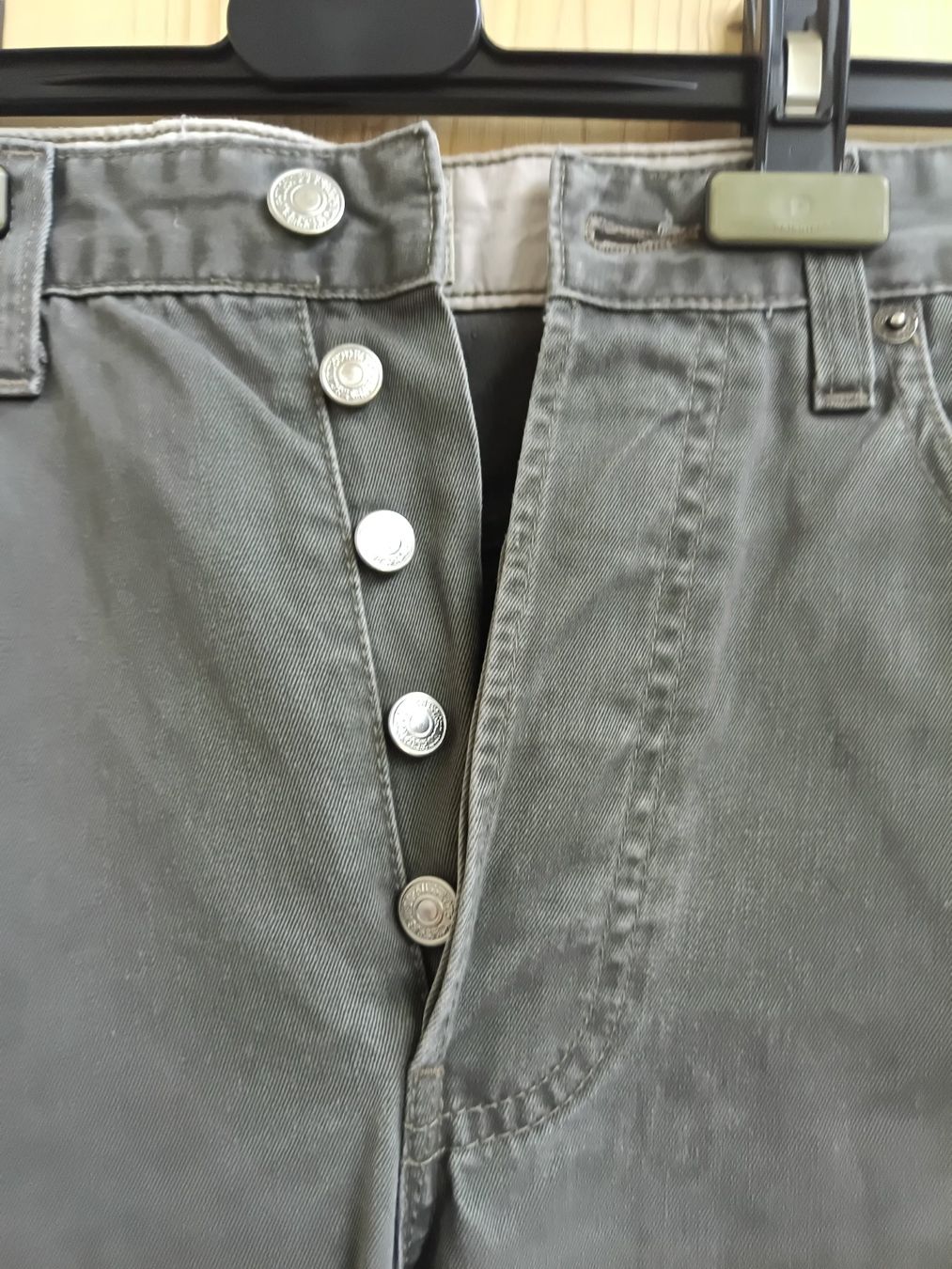 Levi's Jeans: Levi's 401 Jeans grau W31 – Neuf (Voir description) à Wängi par Ladys_First 3