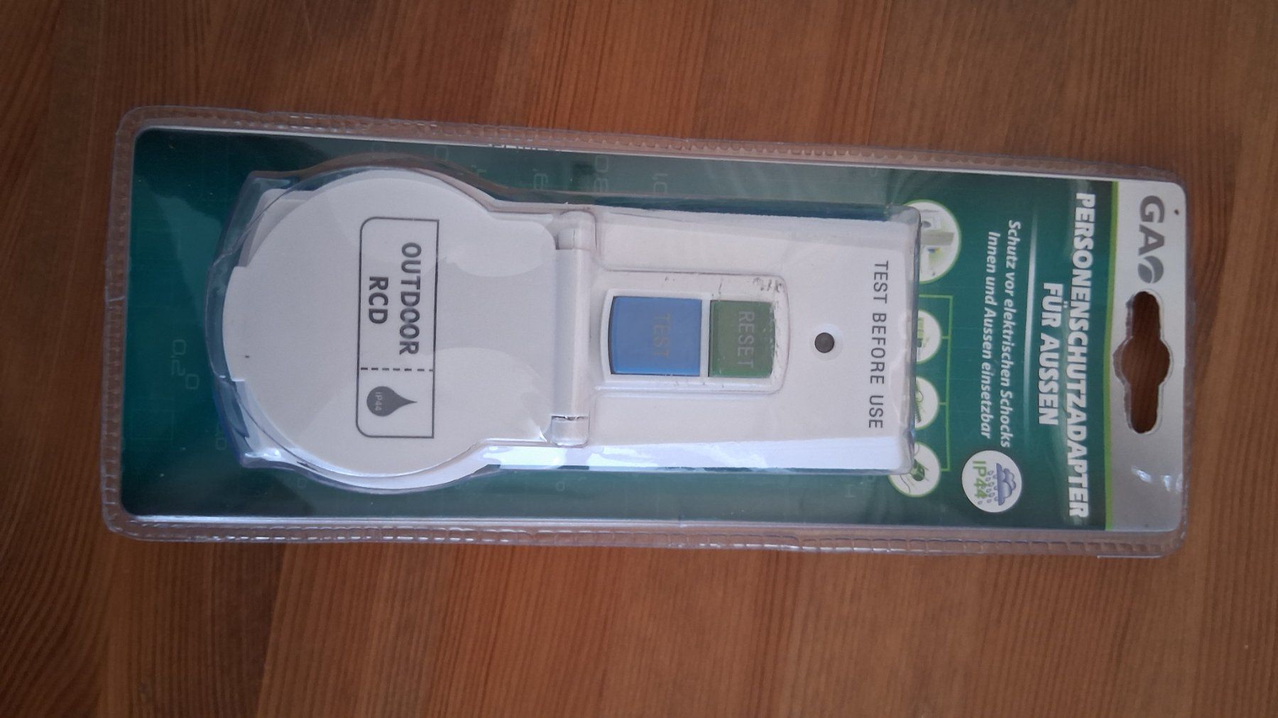 Laufwerke & Adapter: FI-Personenschutzadapter – Neu und originalverpackt aus Frauenfeld von rae_b9zy
