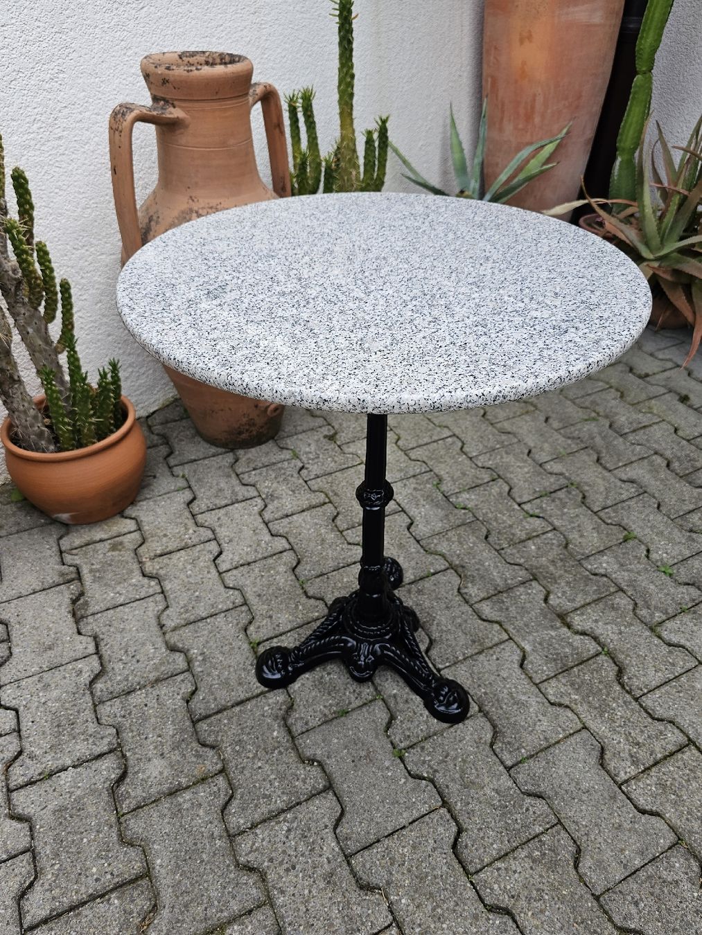 Tavoli: Bistrotisch Granittisch Balkontisch – Usato da Villnachern venduto da hasta08 7