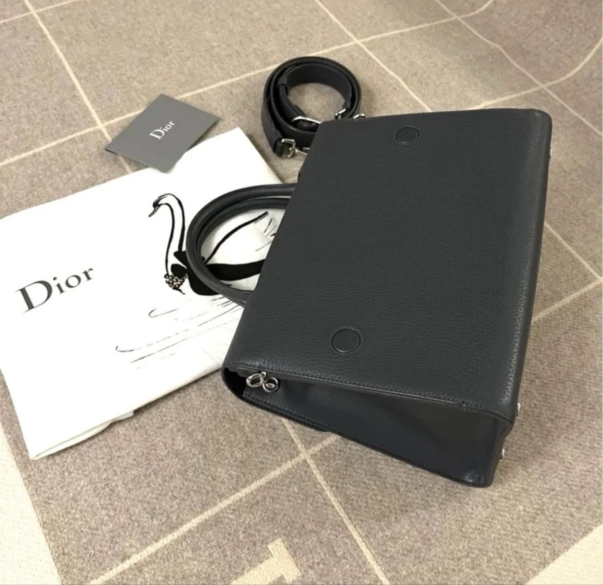Dior Borse da donna: Dior Diorever Grey Bag with full set – Nuovo (secondo la descrizione) da Genève venduto da Cm7 3