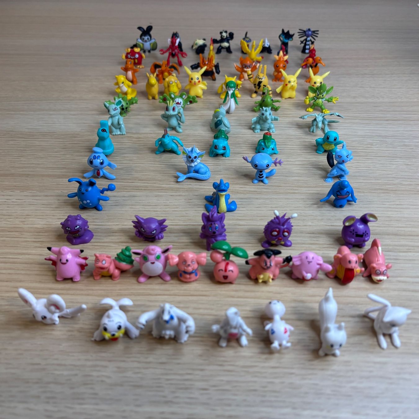 Statuette: Lot de 80 figurines de Pokémon – Usato da Delémont venduto da Loccaze2015 6