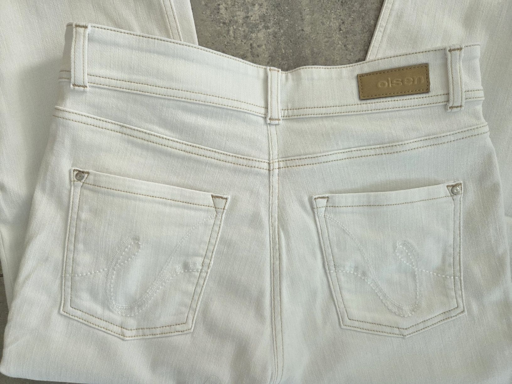 Jeans: schöne Jeans, Olsen – Nuovo (secondo la descrizione) da Wiesendangen venduto da Sinhuk 5