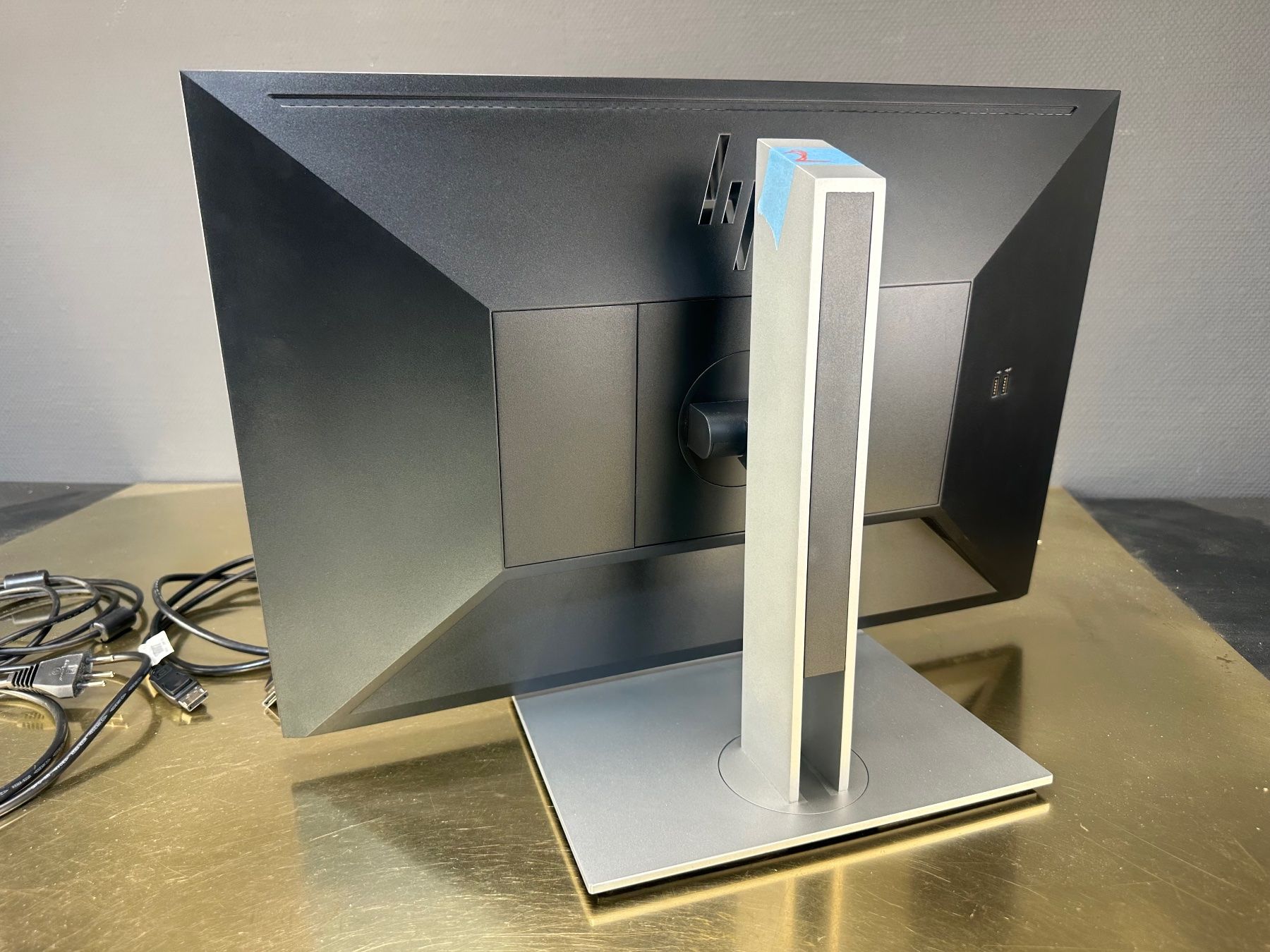 Hewlett Packard Monitor: Bildschirm, HP E24i G4 #2 – Usato da Laufenburg venduto da Sirluger 3