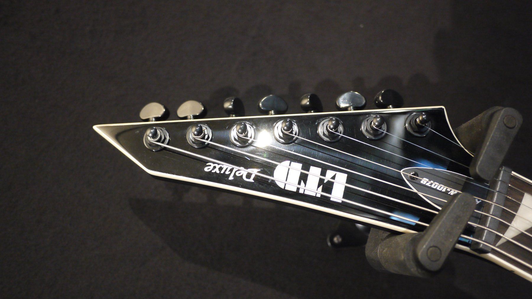 Esp Strumenti musicali: ESP LTD ARROW-1007B EVERTUNE BLACK – Nuovo e nell'imballaggio originale da Kaiserstuhl AG venduto da GTM-Kaiserstuhl