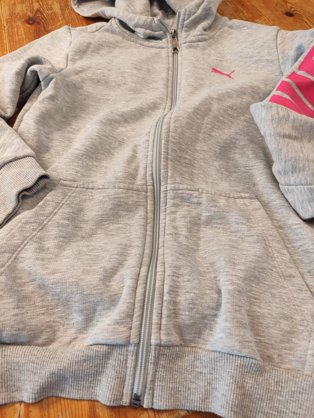Puma Giacche & Cappotti: Puma Kaputzenjacke – Usato da Mümliswil venduto da Andreablaukatze 1