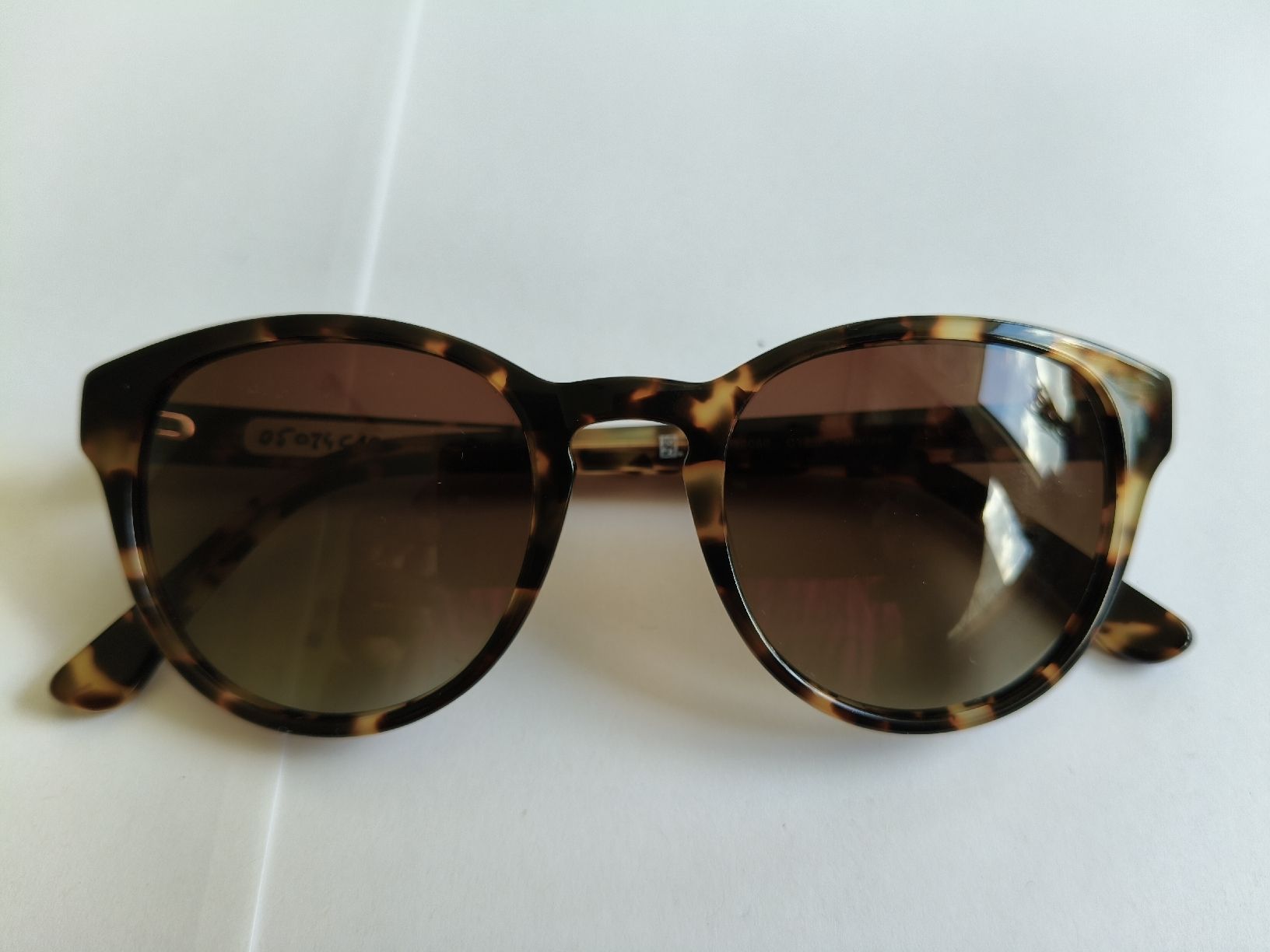 Occhiali & Lenti: Stylish Sunglasses with Tortoise Shell Pattern - Polarized – Nuovo (secondo la descrizione) da Zürich venduto da sha_vw65 6