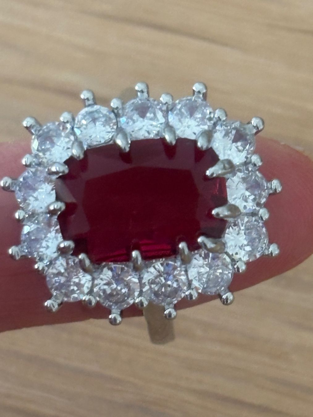 Bagues: Luxus Elegante Gr.19/9 Ring Farbe: Silber / Rot – Neuf (Voir description) à Biel-Bienne par Roserosse13 4