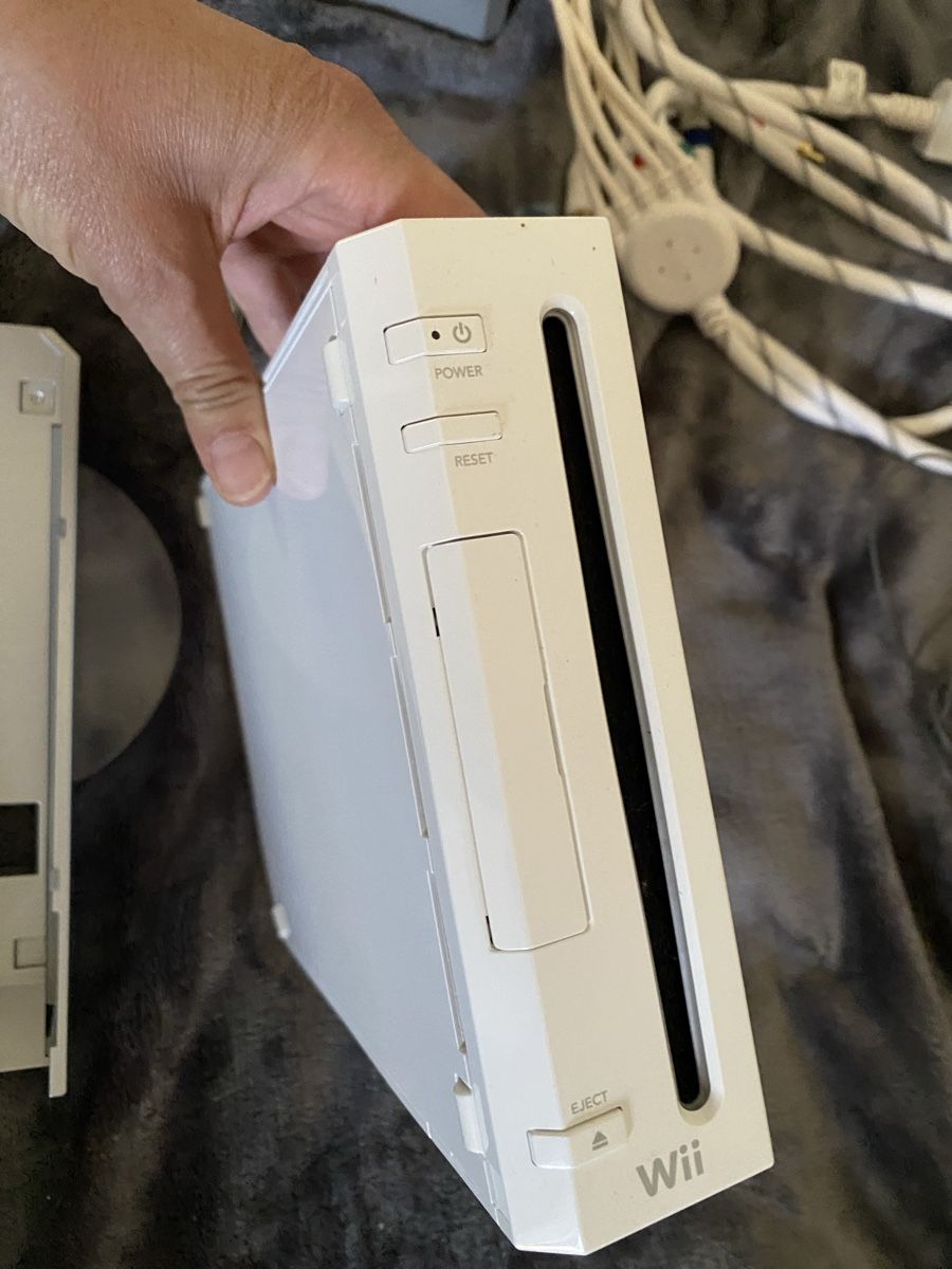 Nintendo Console: Console Nintendo Wii – Usato da Lignières venduto da The_assistant 5
